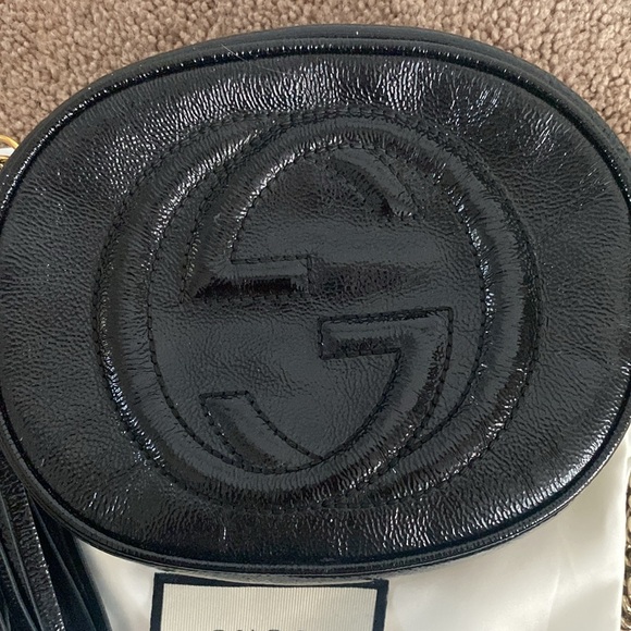 Gucci 💎 Black Patent Leather Soho Disco Tassle/Chain Shoulder Crossbody GUC - Picture 2 of 12